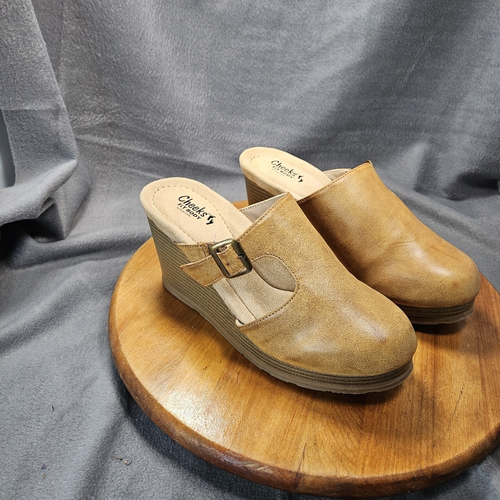 Tony Little Cheeks Clogs - Picture 9 of 10